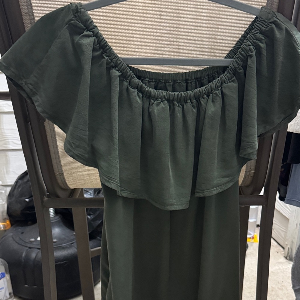 Off-the-Shoulder Top shop Flowy Dress in Olive Green
